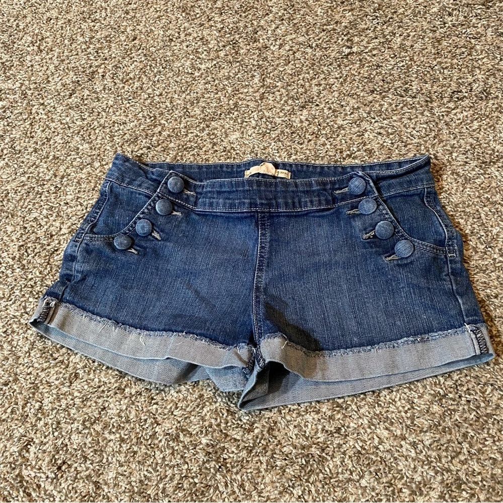 Forever 21 Shorts Size 28‎